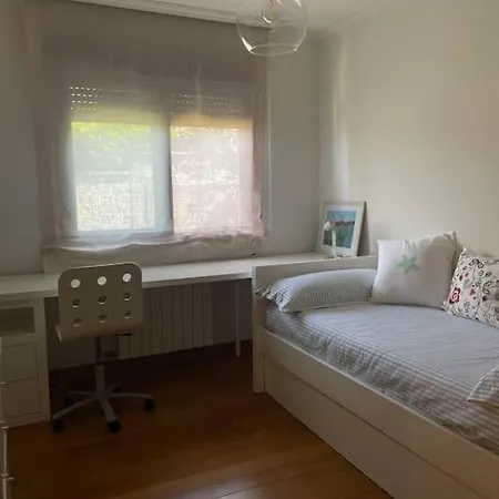 Charneca, Jardin Y Mar Feriehus