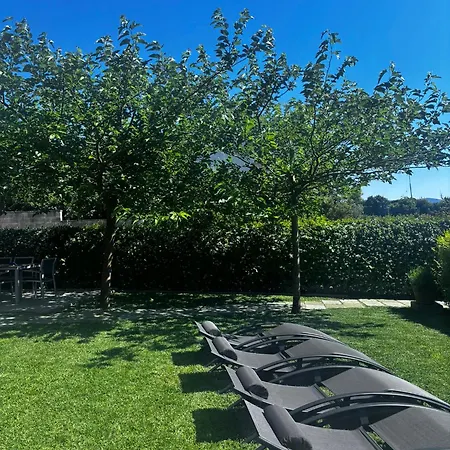 Charneca, Jardin Y Mar Feriehus *